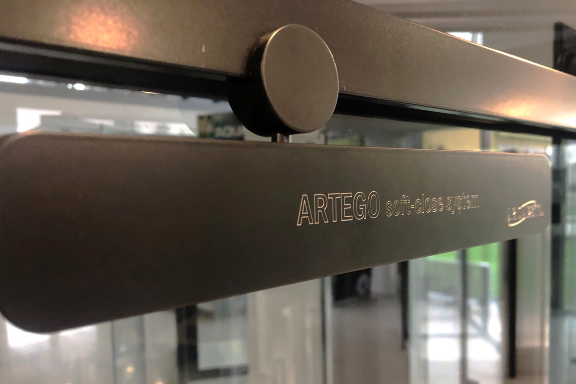Soft-close sistem za paravane Artego