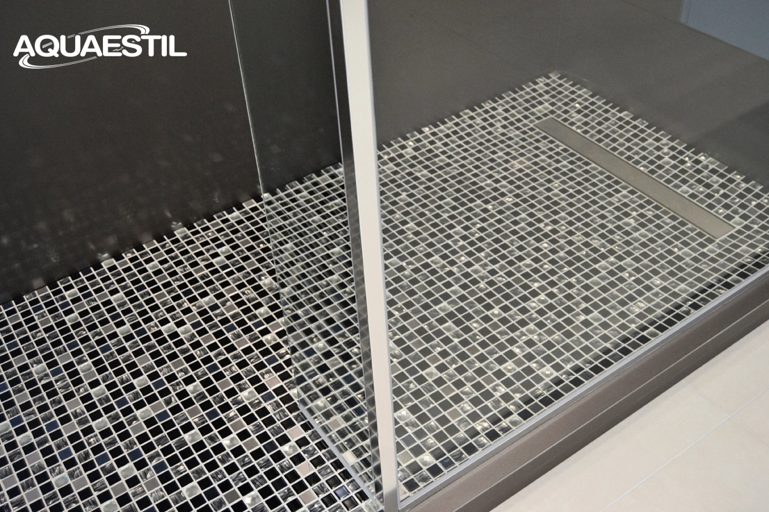 Zenith Wall +L / silver profili / prozirno staklo